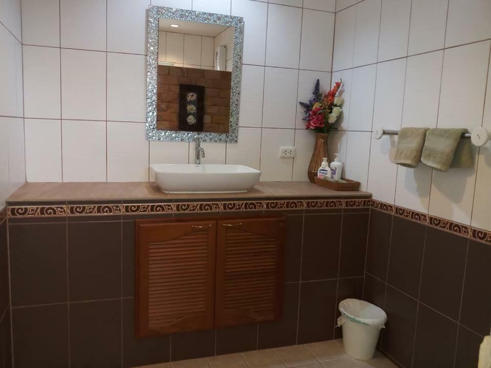 Villa Baansiesom Sam Roi Yot Buitenkant foto